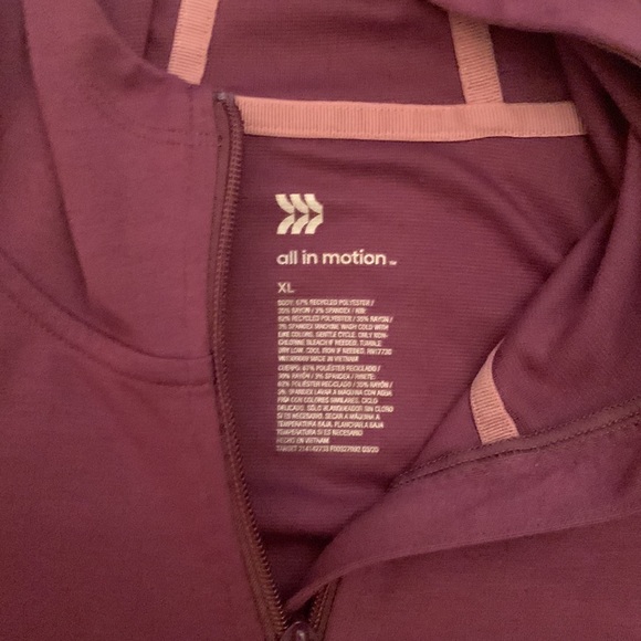 All in Motion Plum Pullover XL Womens - Picture 2 of 2